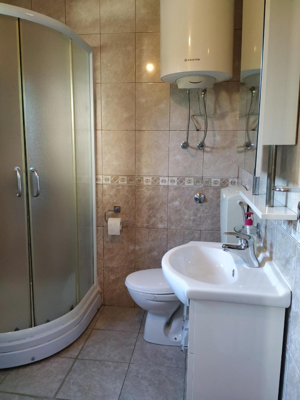 Kjara Apartments Tivat Kültér fotó
