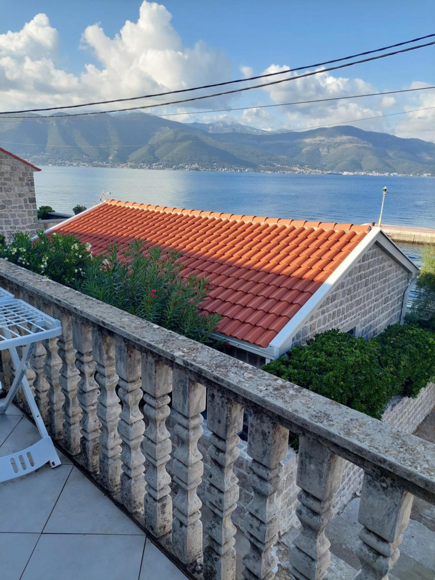 Kjara Apartments Tivat Kültér fotó