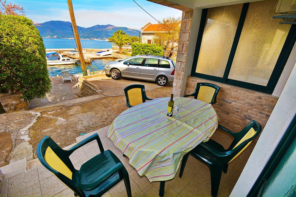 Kjara Apartments Tivat Kültér fotó