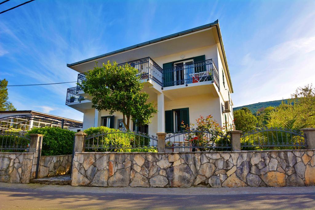 Kjara Apartments Tivat Kültér fotó